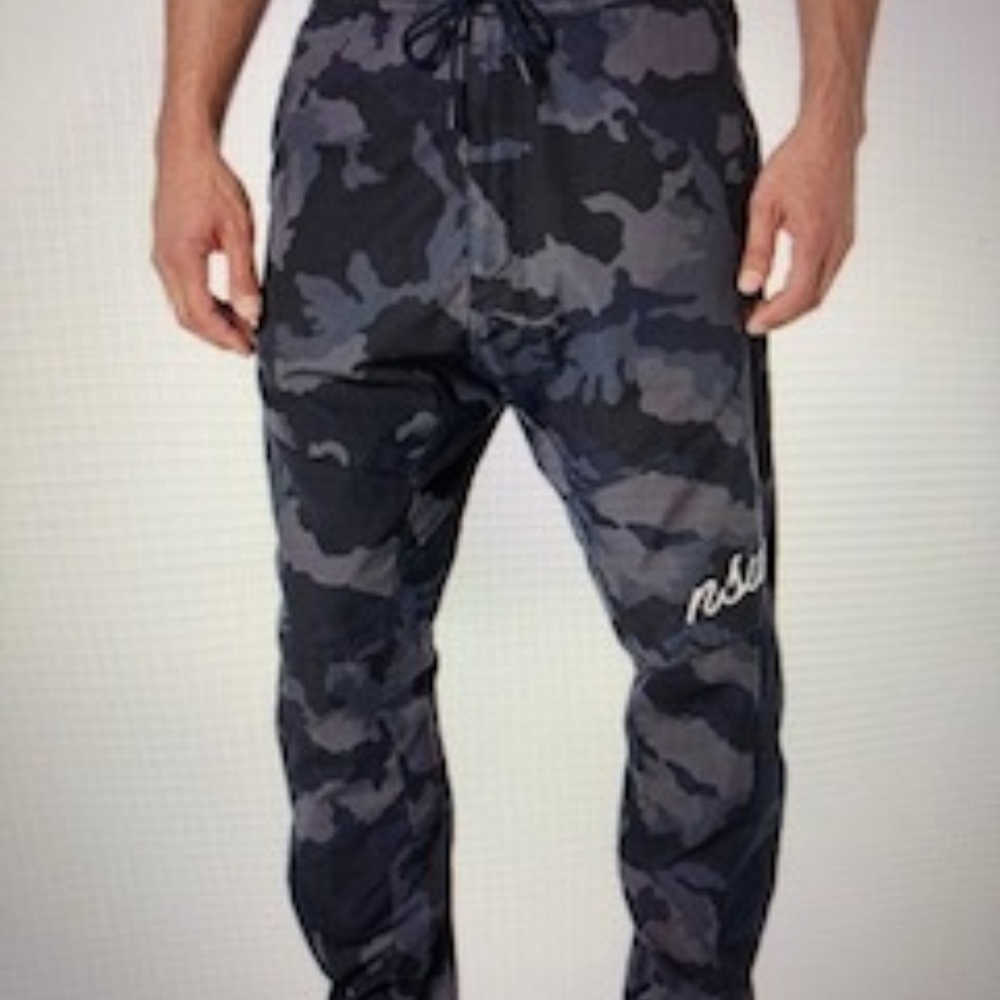 Nike Men's Streetwear Camouflage Pants